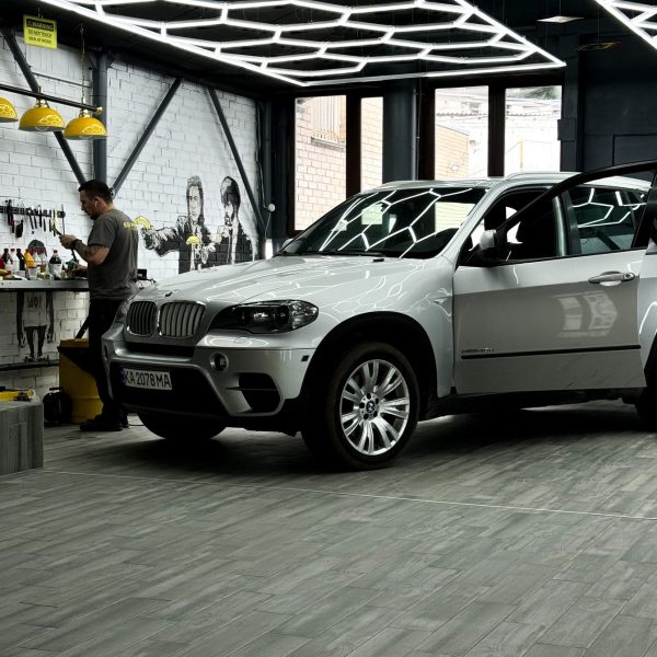 О нас 18 детейлинг bmw spacars киев